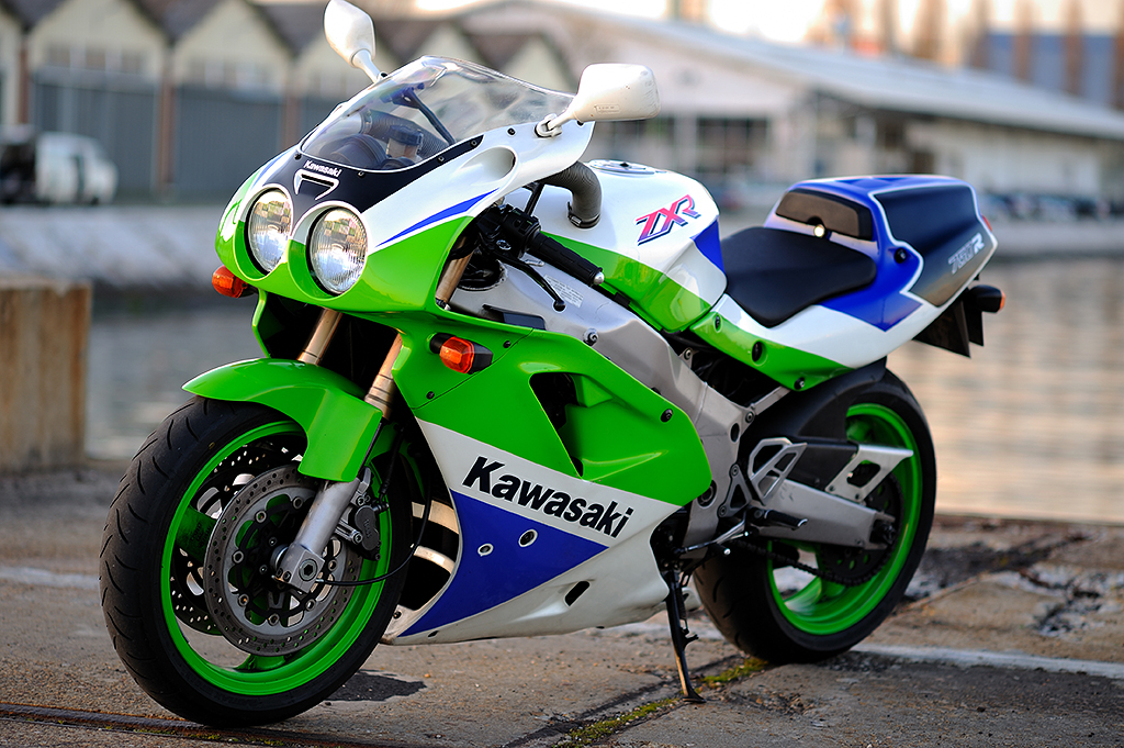 Тест-драйв мотоцикла Kawasaki ZXR750