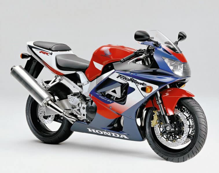 Тест-драйв мотоцикла Honda CBR929RR Fireblade