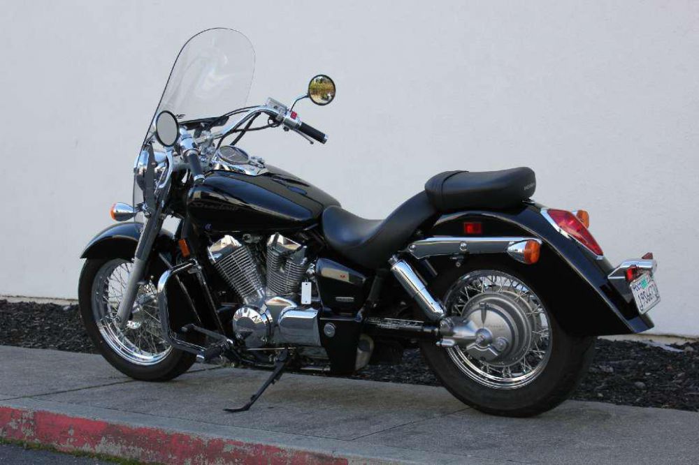 Обзор мотоцикла honda vt-750 - статьи на moto.fm