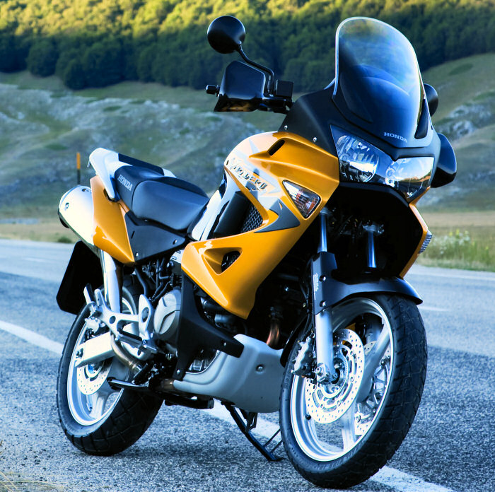Обзор мотоцикла honda xl125v varadero (honda varadero 125)