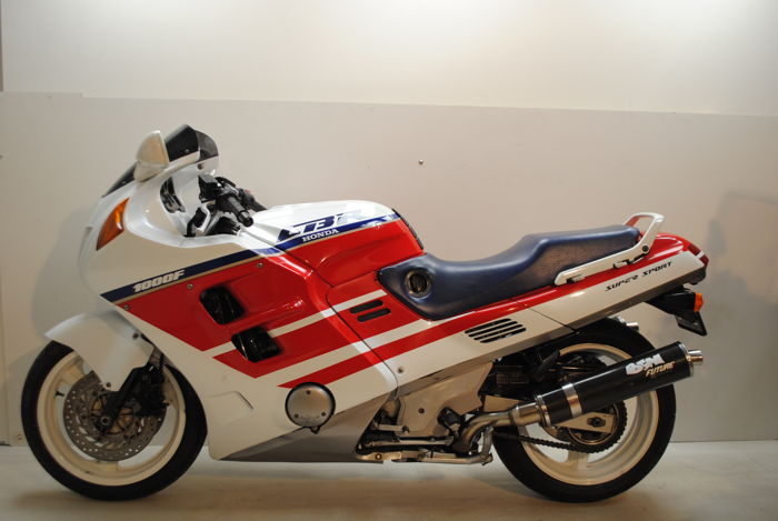 Тест-драйв honda cbr1000f от журнала "моторевю" — bikeswiki - энциклопедия японских мотоциклов