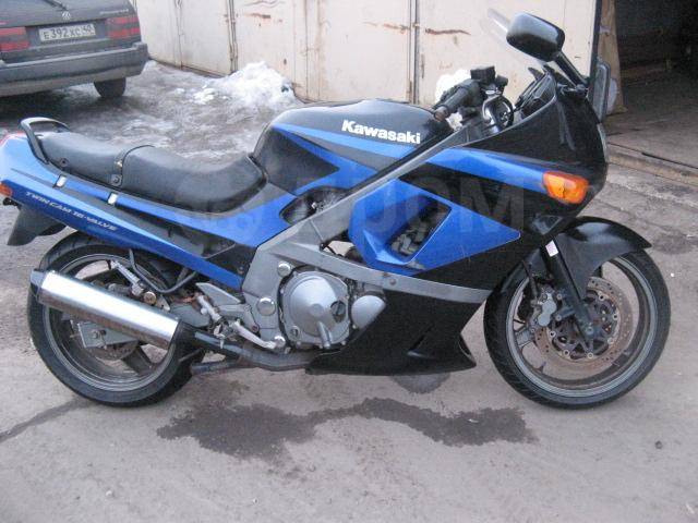 Kawasaki zzr400