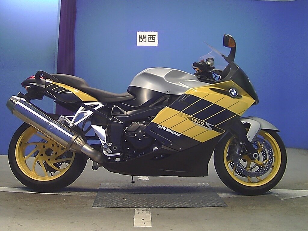 Мотоцикл bmw k1200s 2005