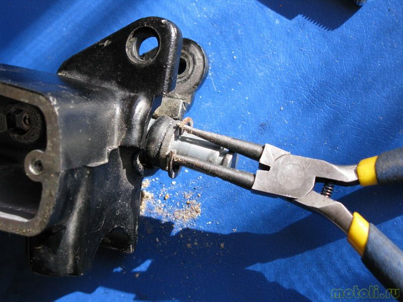 Как перебрать главный тормозной цилиндр и передние суппорты на Honda CBR 600 F4i