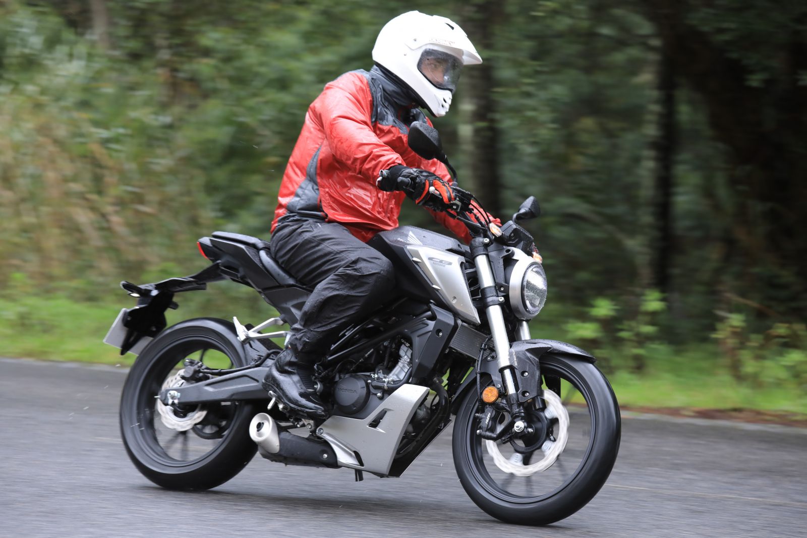 Тест-драйв мотоцикла Honda CB125E
