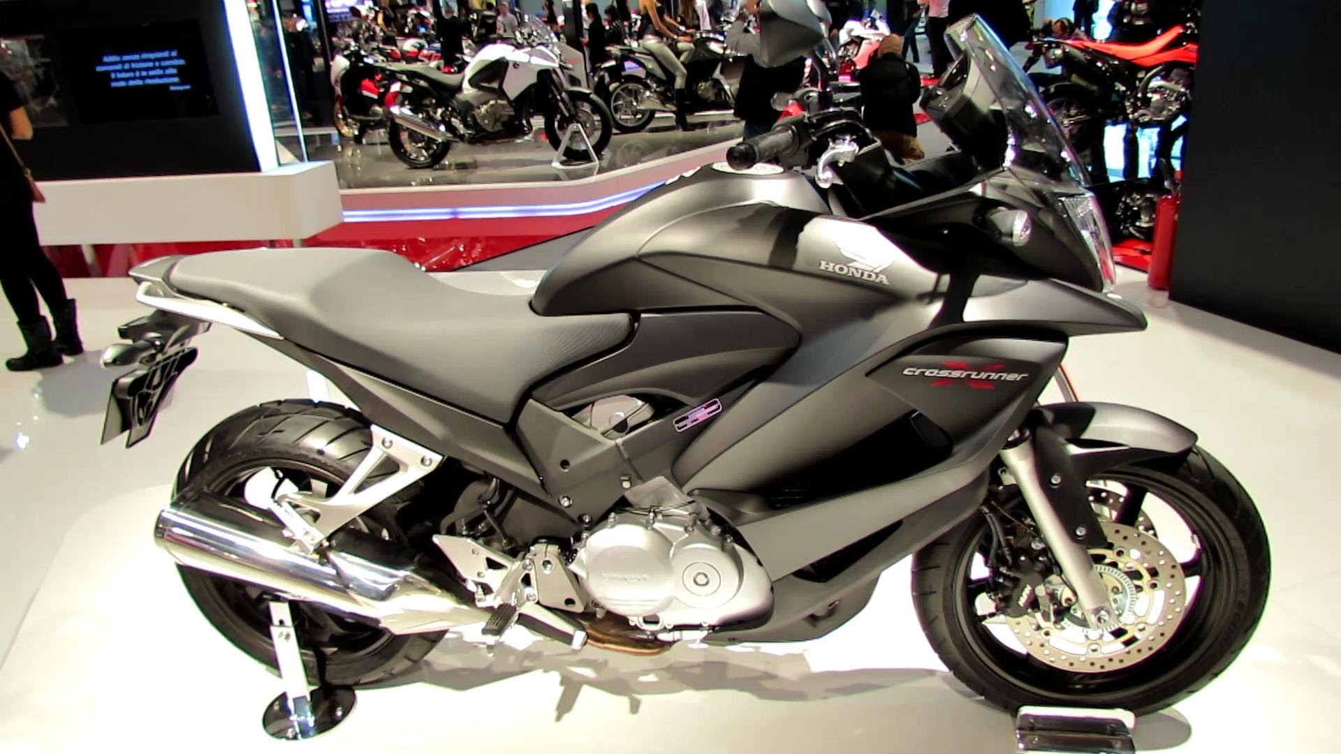 Обзор мотоцикла Honda Crossrunner