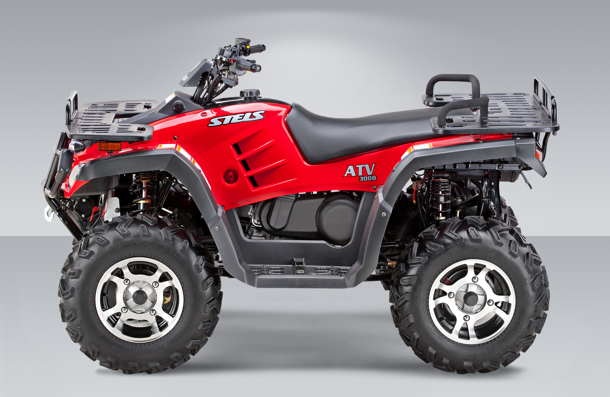 Stels ATV 300 B — полноприводный квадроцикл, утилитарного назначения