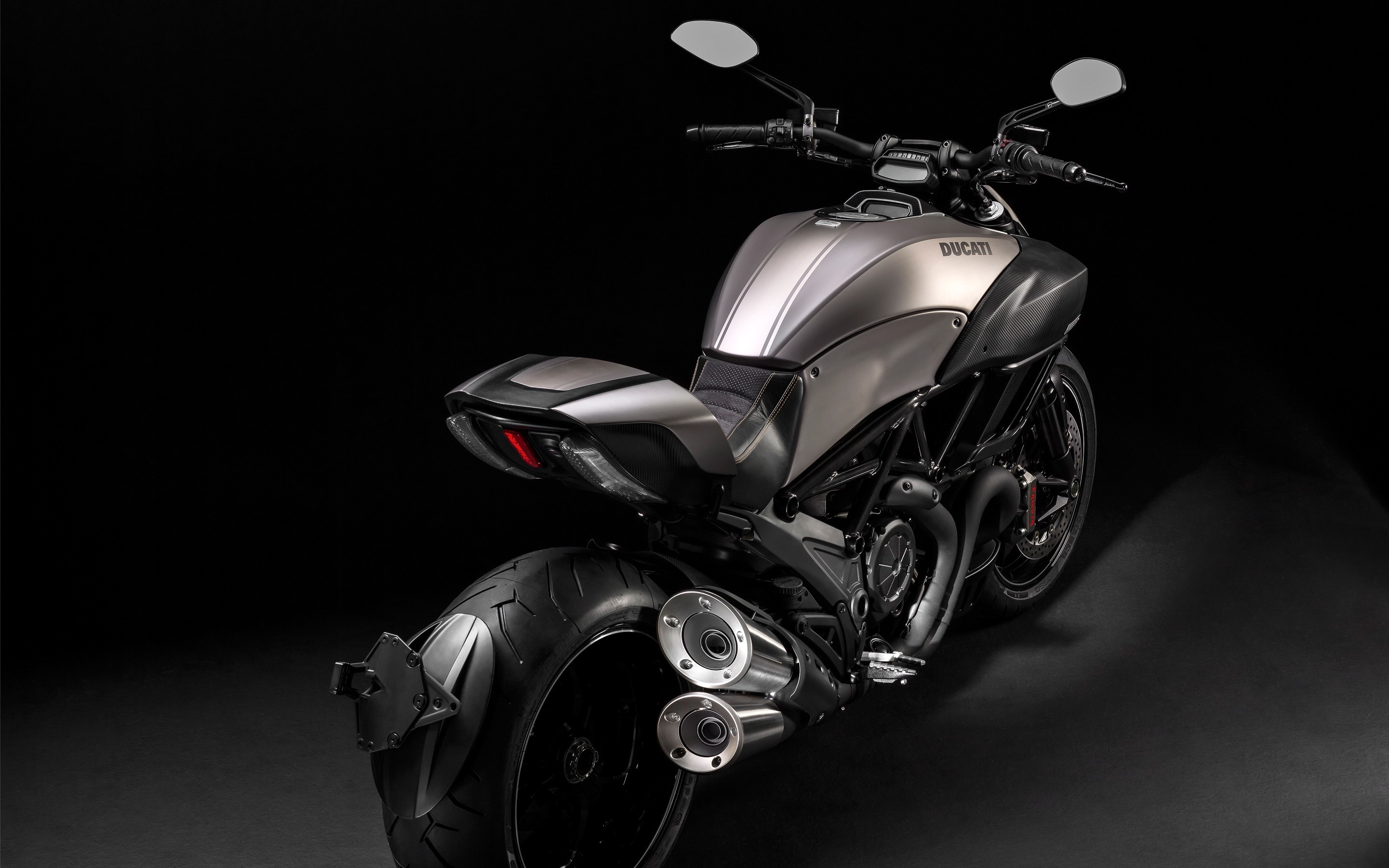 Тест-драйв мотоцикла Yamaha V-max 1700