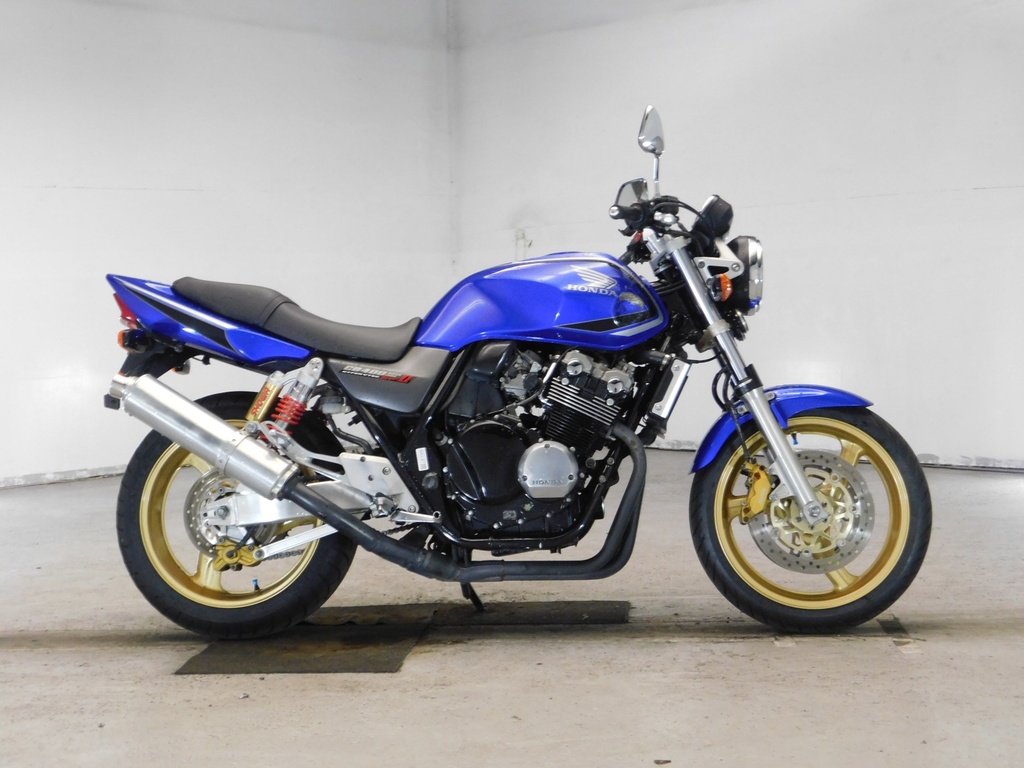 Honda cb 400 sf — лучший для начинающих мотоциклистов