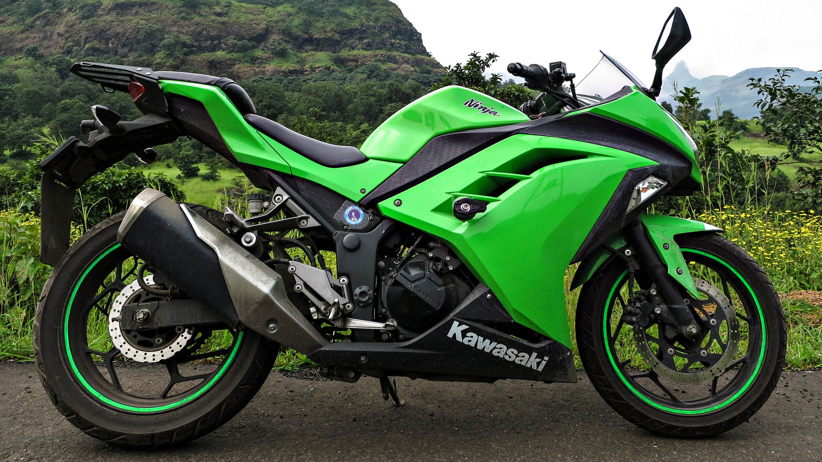 Обзор мотоцикла Kawasaki Ninja 300