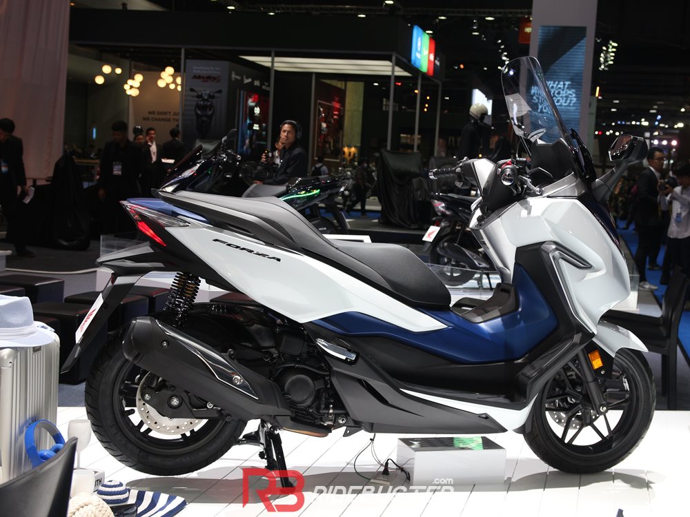 Компания Honda выпускает на рынок новый скутер Honda Forza