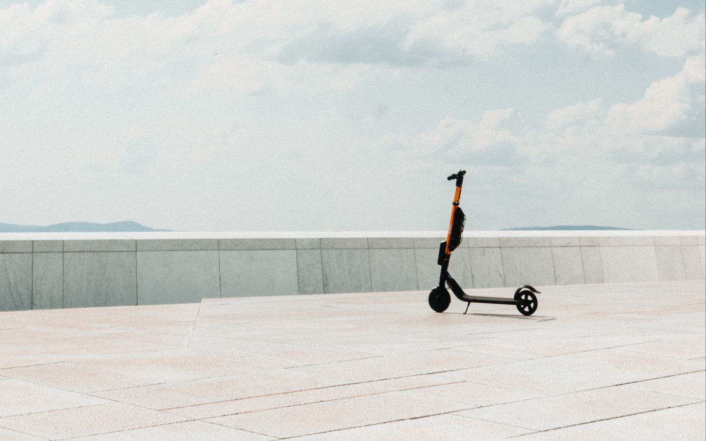 Скутер MINI Cityserfer – дорогой минимализм