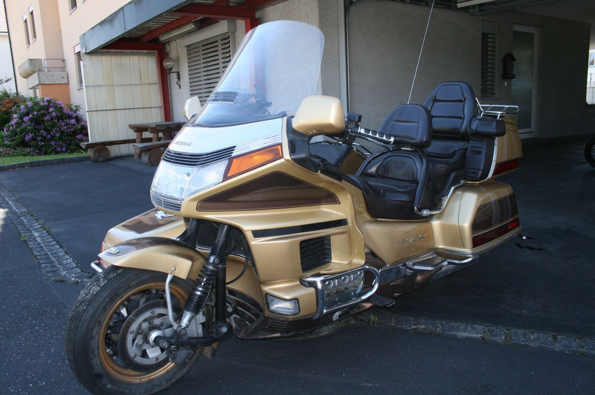 Тест-драйв мотоцикла Honda GL1500 Gold Wing