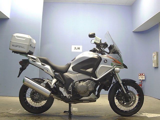 Тест-драйв мотоцикла Honda VFR1200X Crosstourer