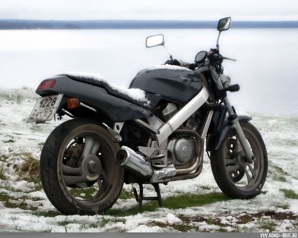 Обзор мотоцикла Honda Bros (Хонда Брос) NT 650