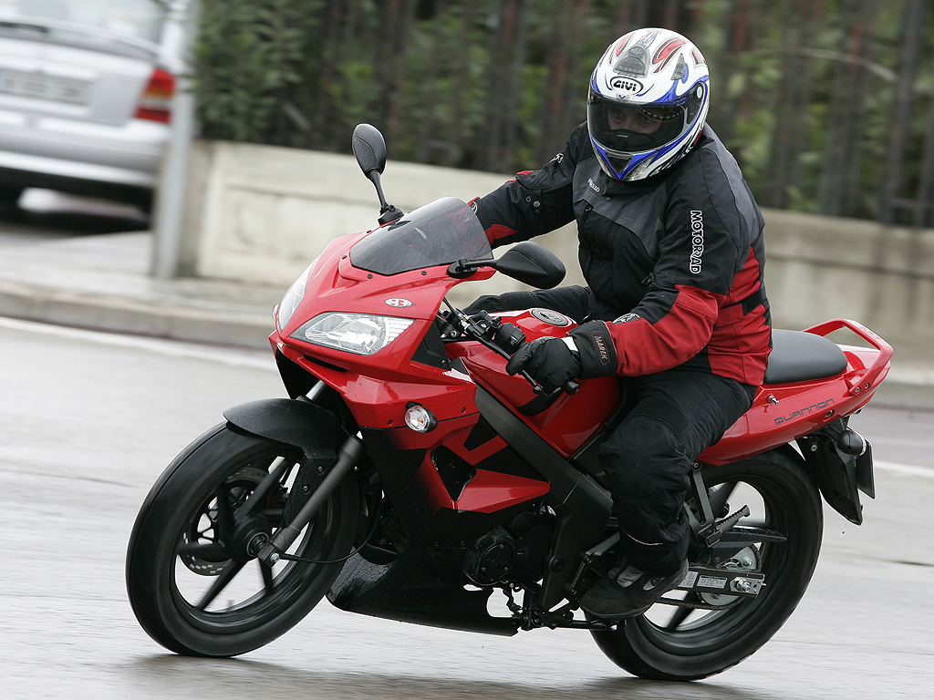 Мотоциклы с объемом двигателя 50 см³