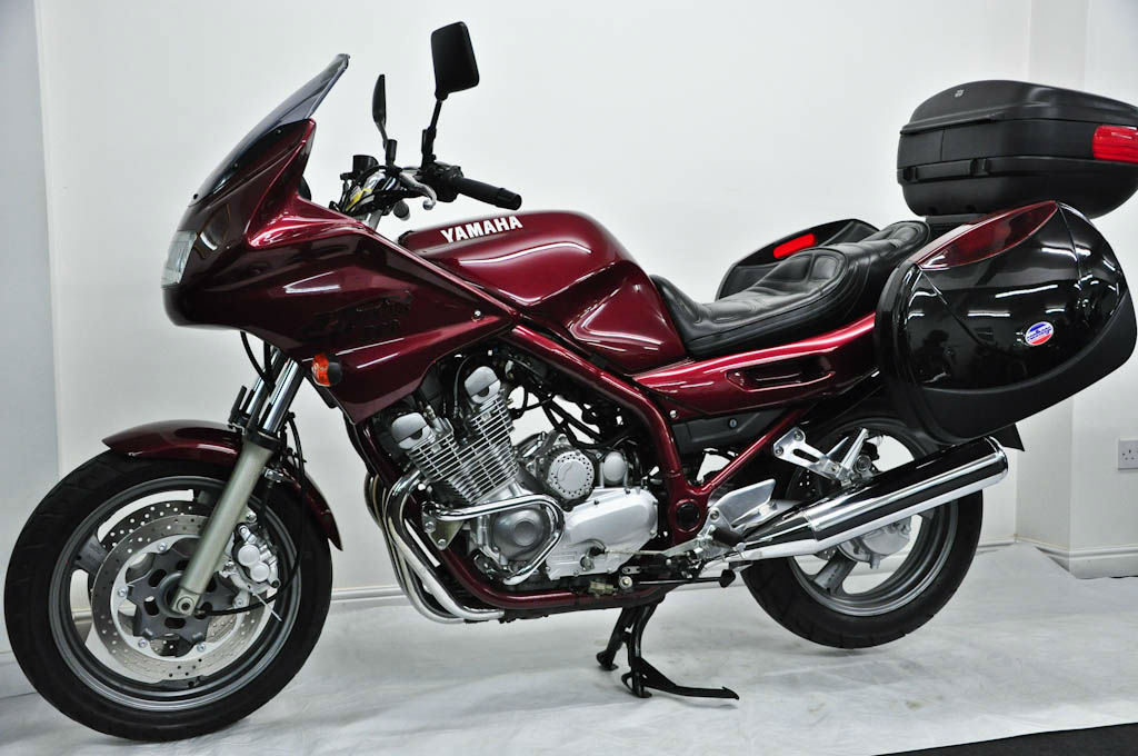 Тест-драйв мотоцикла Yamaha XJ900S Diversion