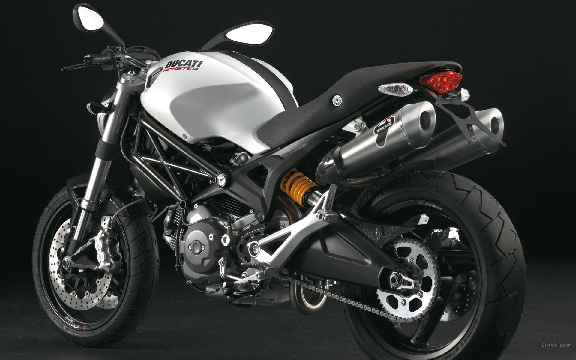 Обзор мотоцикла Ducati Monster 696