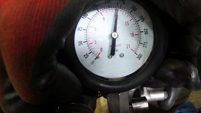 Замер компрессии на мотоцикле с автоматическим декомпрессором на примере bmw f650.