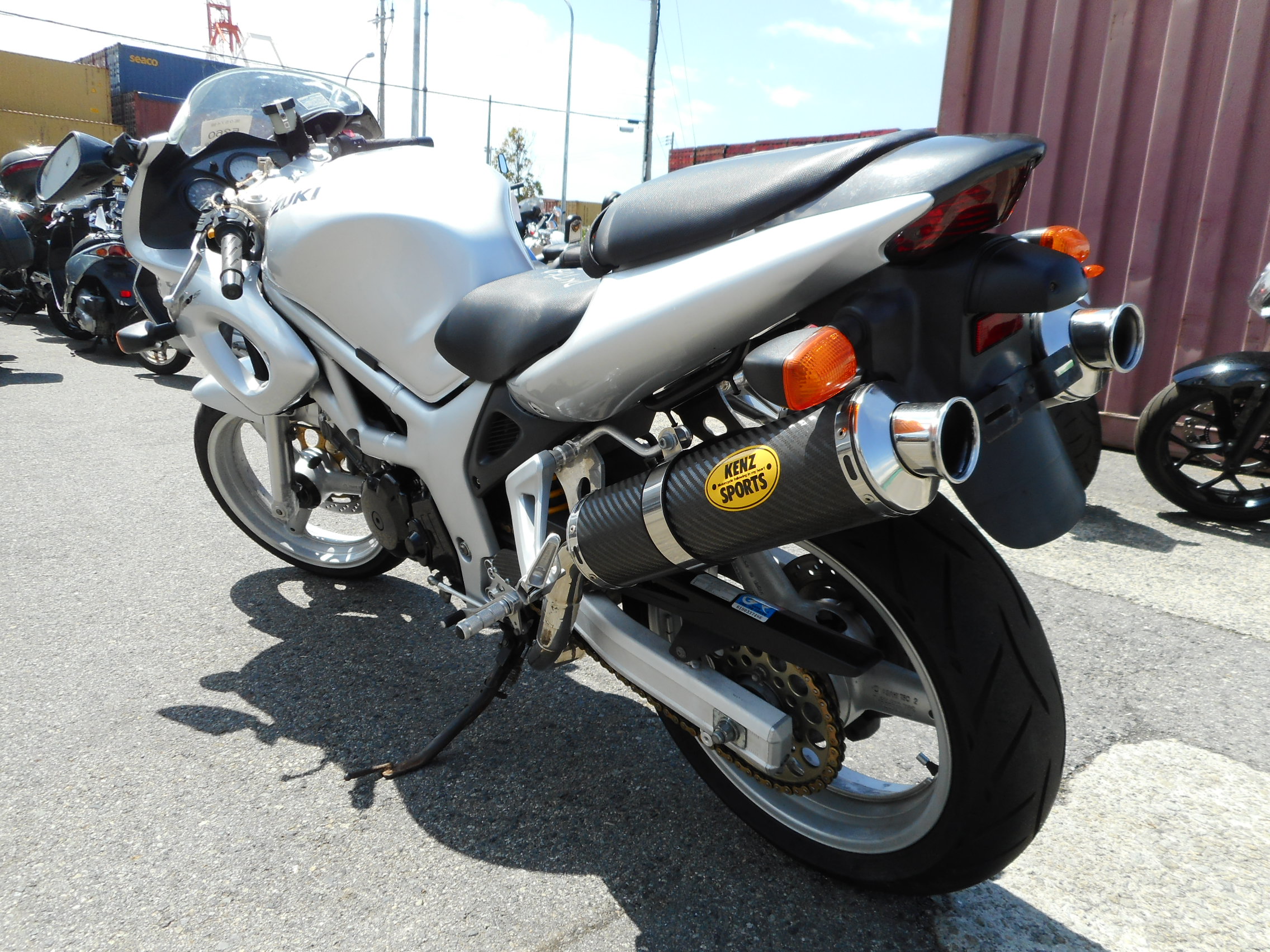 Мотоцикл Suzuki (Сузуки) SV 400S — обзор