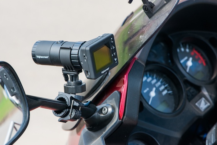 Какой регистратор для мотоцикла лучше — экшн камера или видеорегистратор?