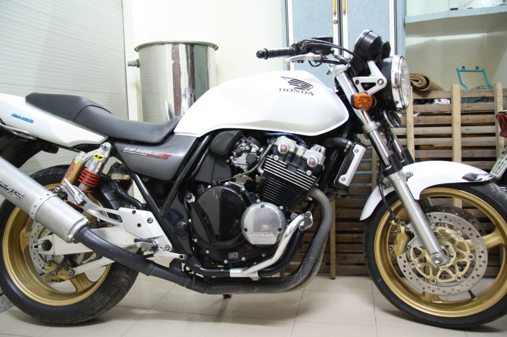 Мотоцикл honda cb400 — разбираем по пунктам
