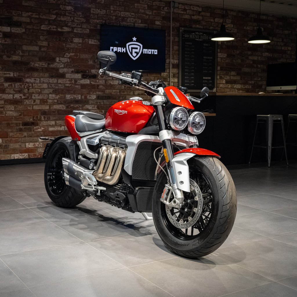 Triumph Rocket III (Триумф Рокет 3) — обзор мотоцикла для настоящих мужчин
