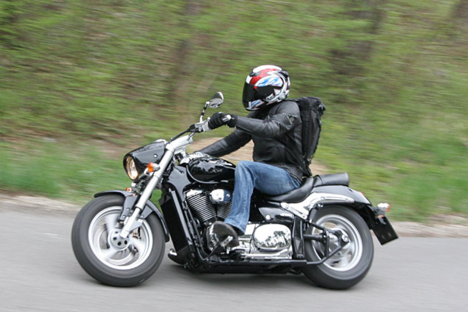 Тест-драйв мотоцикла Suzuki Intruder C800