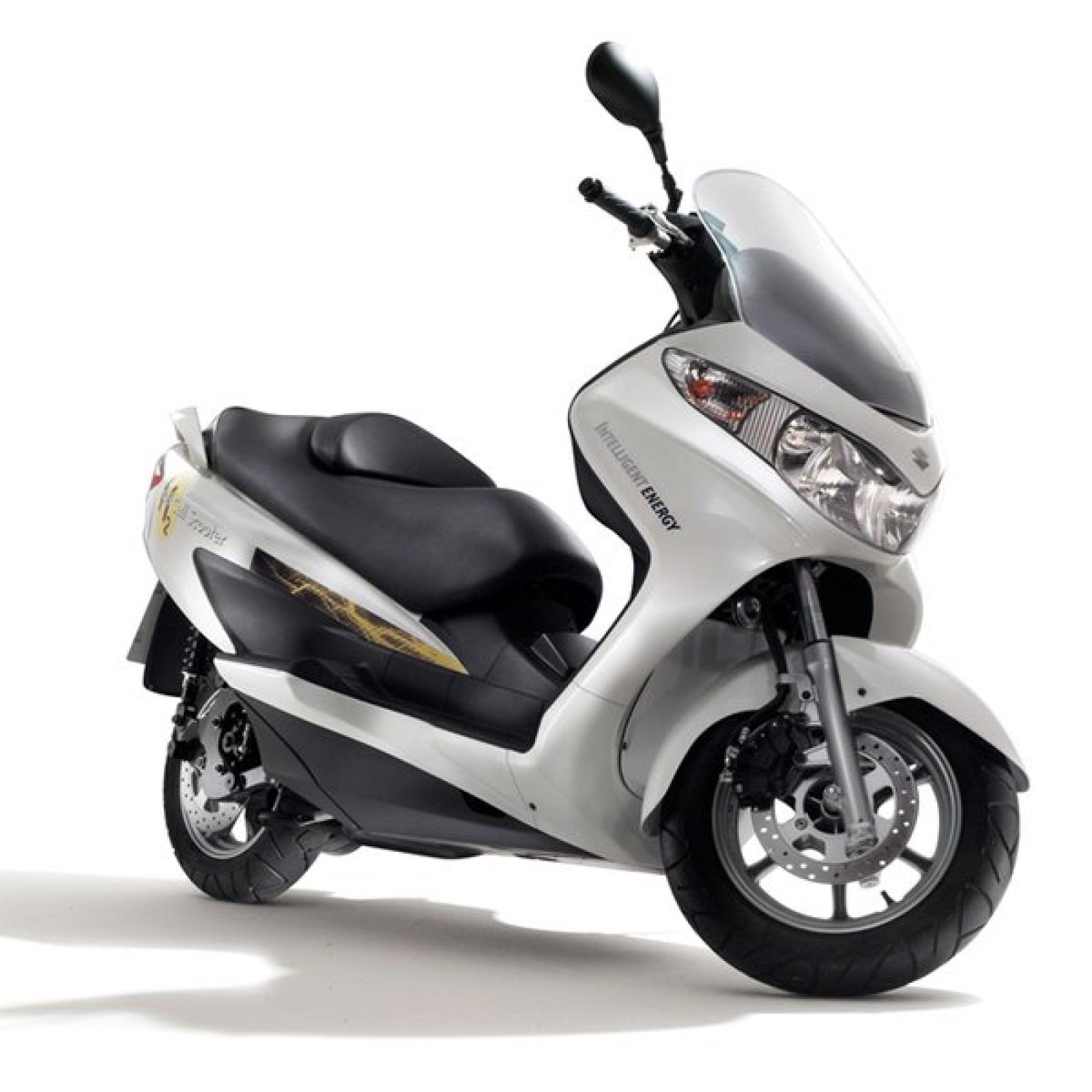 Каталог скутеров Suzuki — все модели с основными данными