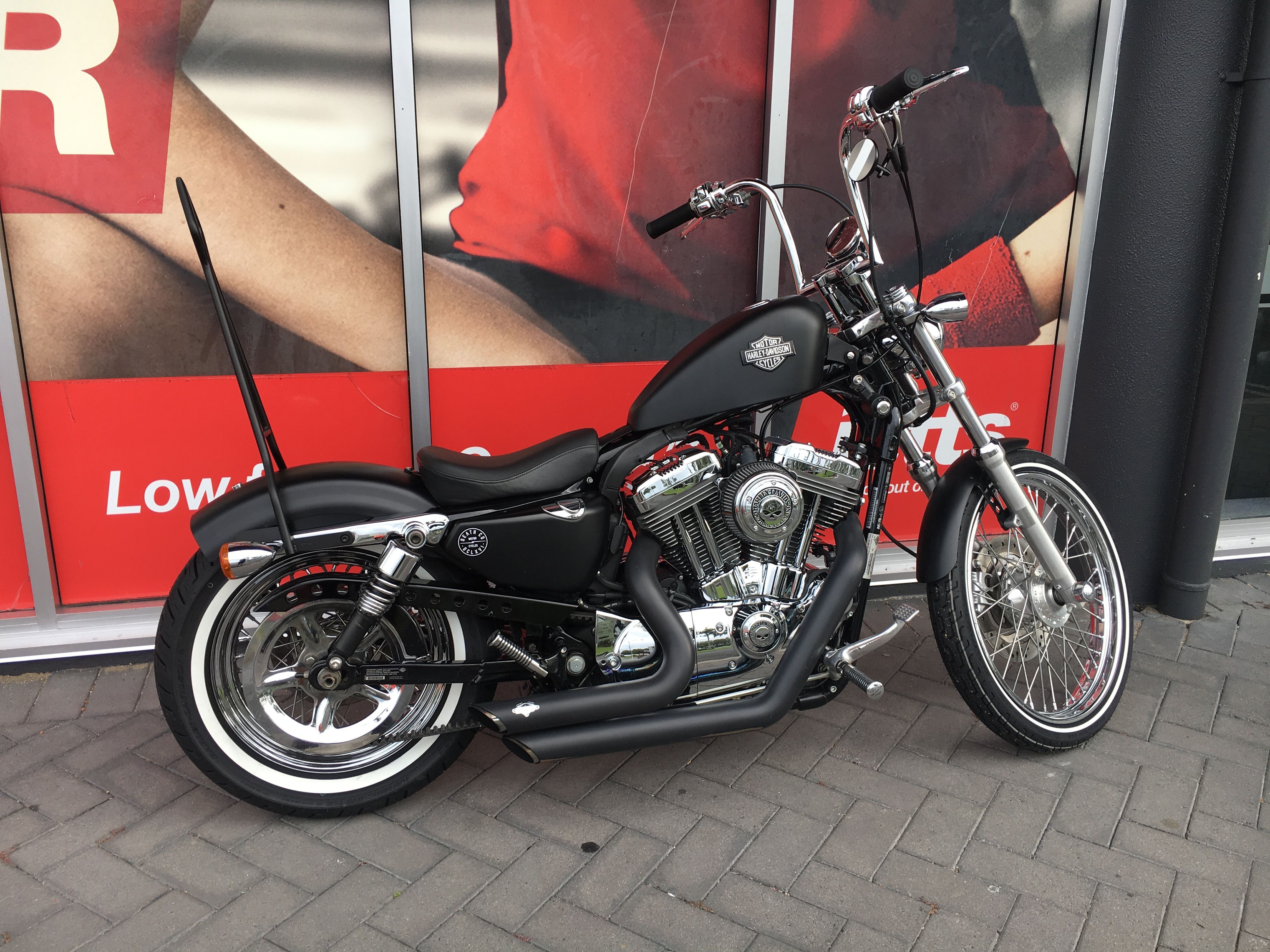 Harley-Davidson Seventy-Two