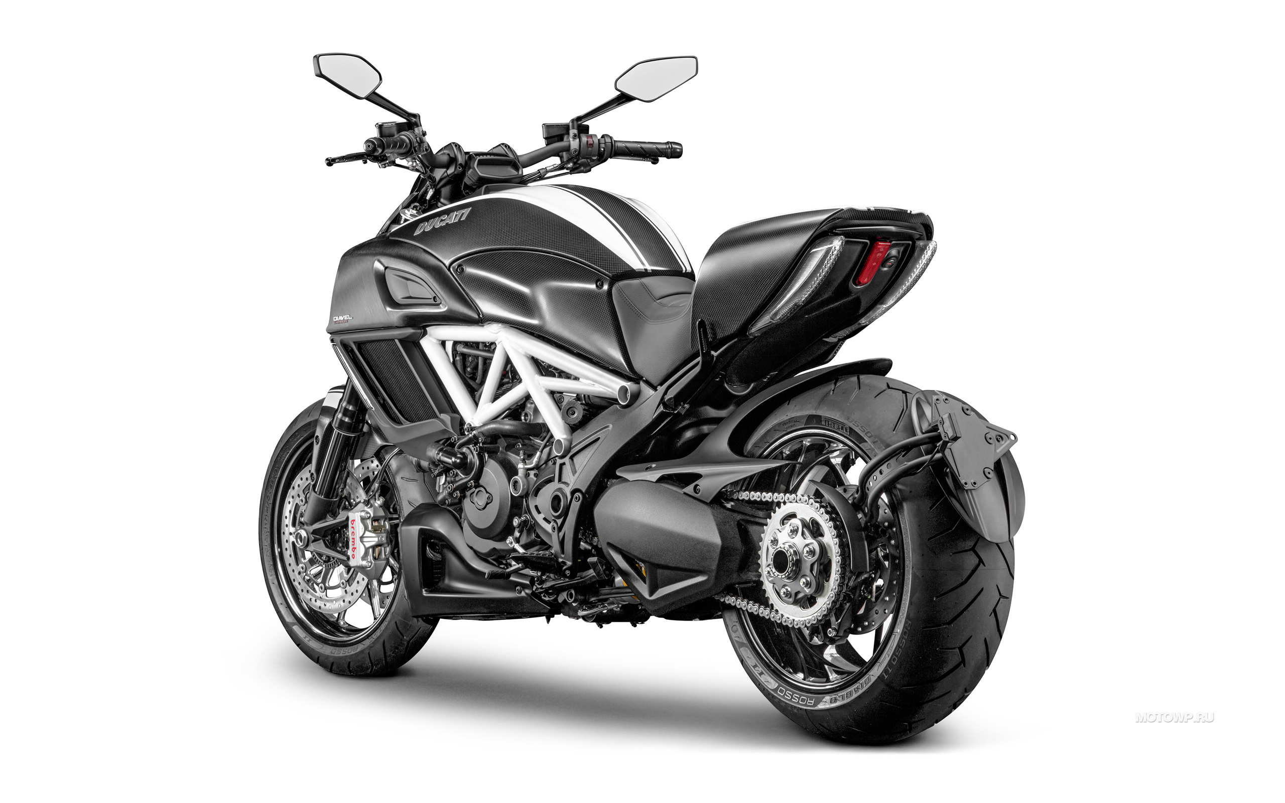 Новый мотоцикл Ducati XDiavel покрыли алмазоподобным углеродным слоем