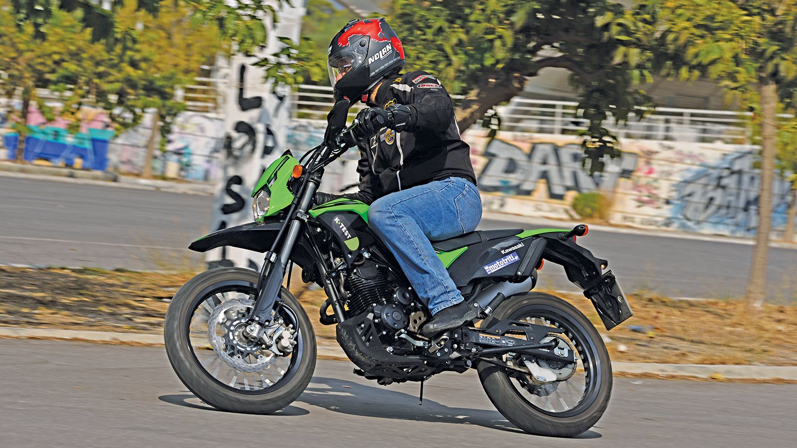 Тест-драйв мотоцикла Kawasaki D-Tracker 250
