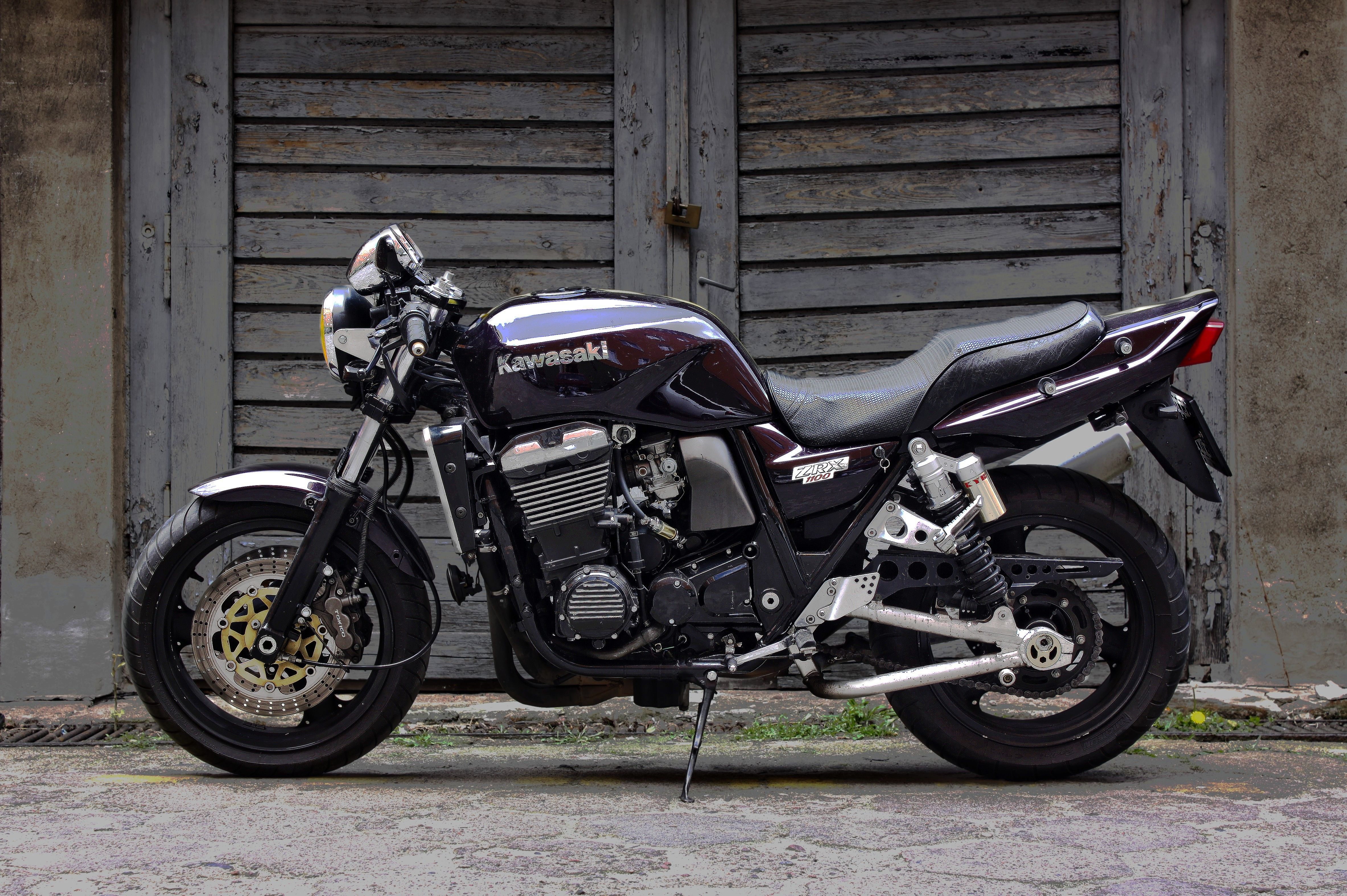 Тест-драйв мотоцикла Kawasaki ZRX1100.