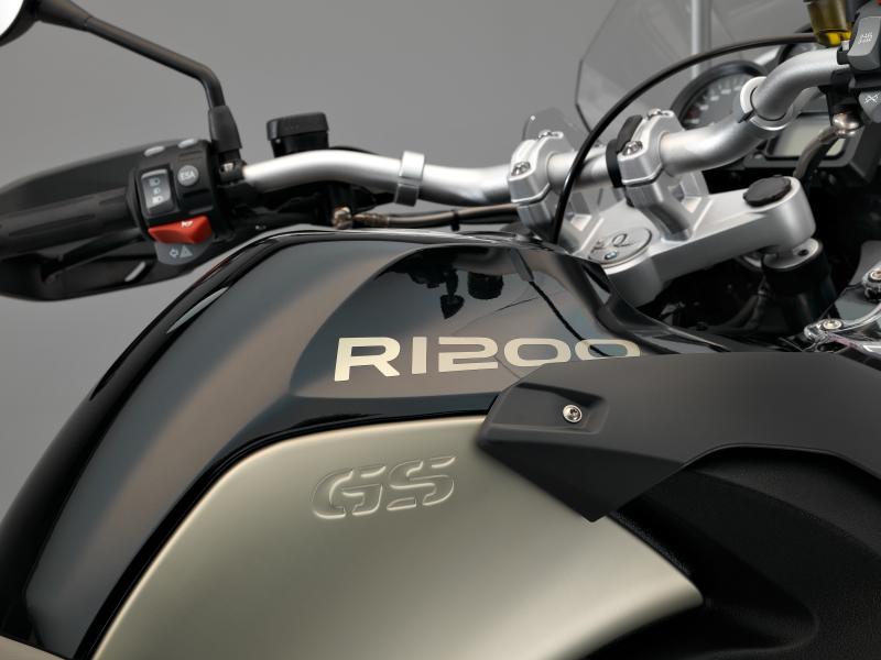 Мотоциклы r1200gs bmw: стиль, комфорт и мощь, зовущая к приключениям