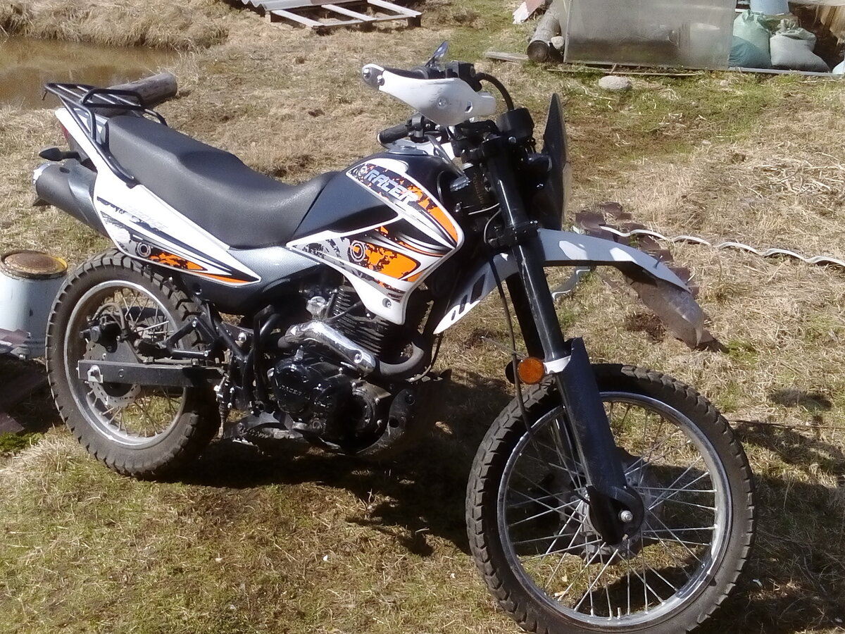 Racer panther. Racer Panther 200 Enduro. Рейсер пантер 200 и 250. 200 Пантера эндуро рейсер. Рейсер пантера 250 2017.