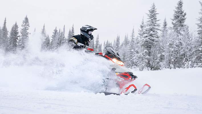 Brp ski-doo renegade x adrenaline 800r 2013 |