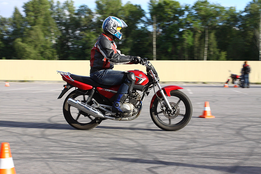 Мотоцикл Yamaha категории а1