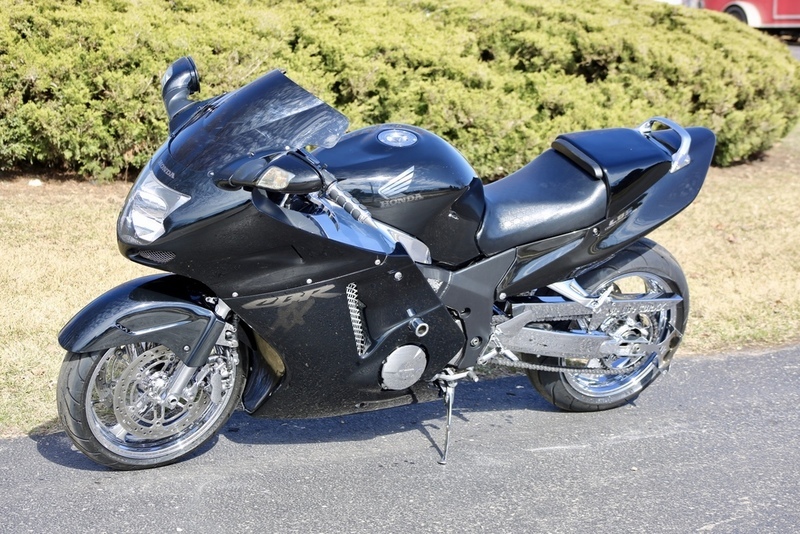 Мотоцикл honda cbr 1100 xx super blackbird 1999 цена, фото, характеристики, обзор, сравнение на базамото