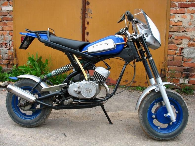 Скутер с двигателем от мотоцикла