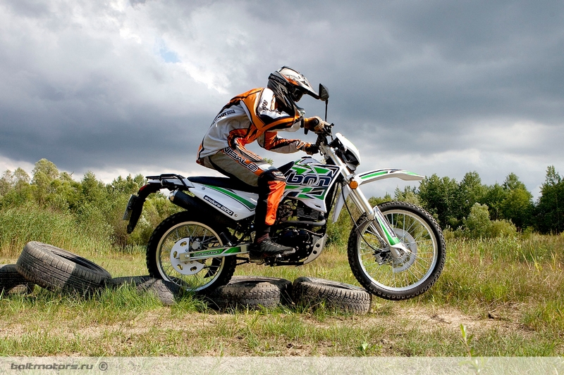 Характеристики мотоциклов baltmotors enduro 200 и 250