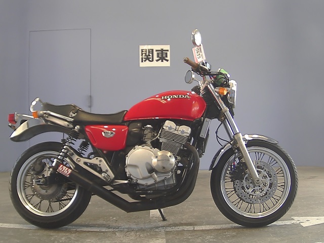 Быстрый и надежный мотоцикл honda cb 400