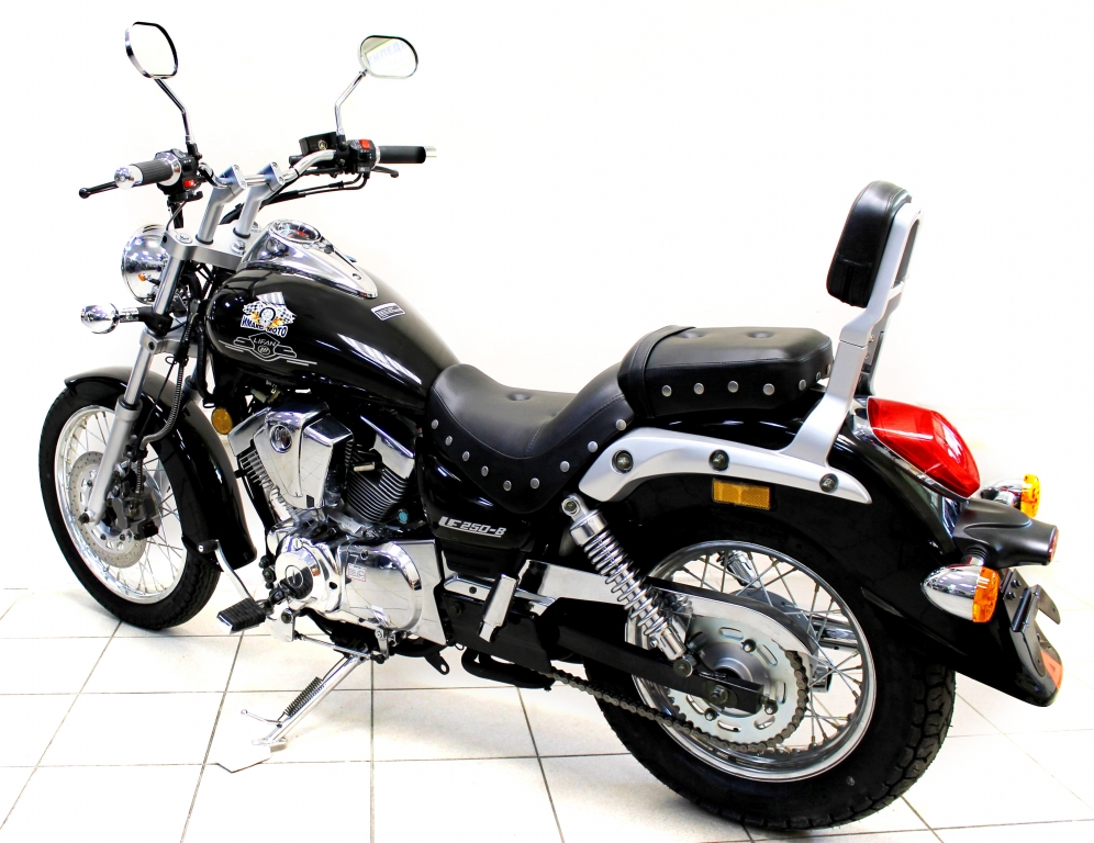 Lifan LF250 B: китайские мотоциклы бывают и качественными.