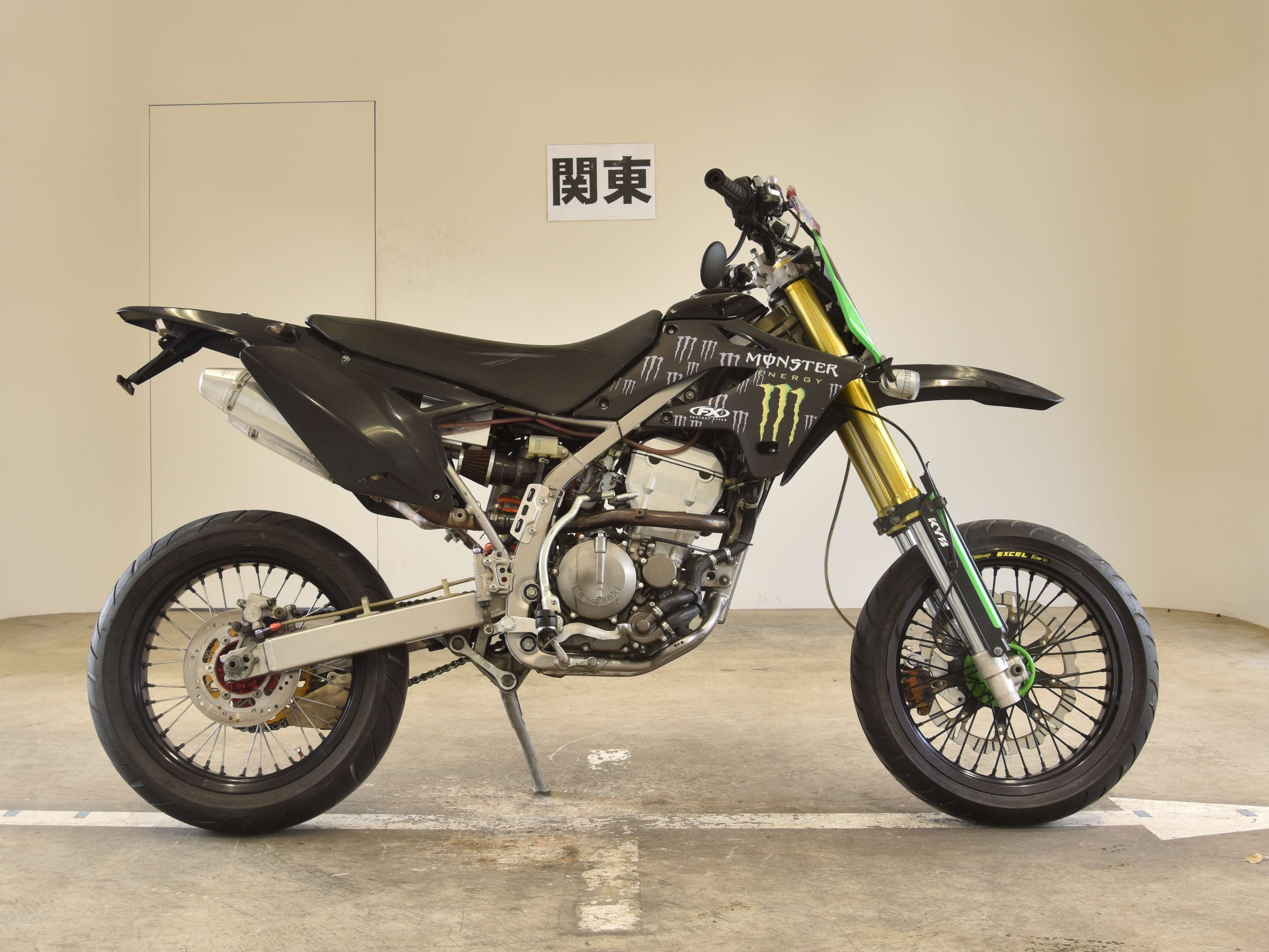 Мотоцикл Kawasaki D-Tracker 125