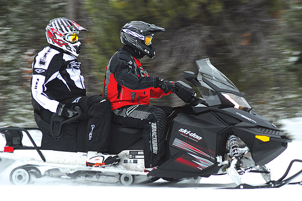 Снегоход Ski-Doo Grand Touring Sport 600ACE 4tec