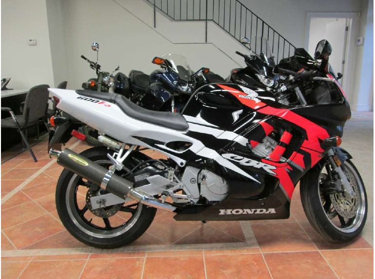 Мотоцикл honda cbr 600 rr: характеристика, фото, видео, отзывы