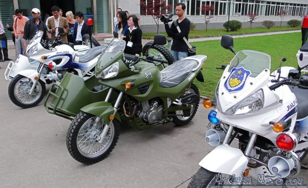 Двухсот кубовые мотоциклы от компании Stels