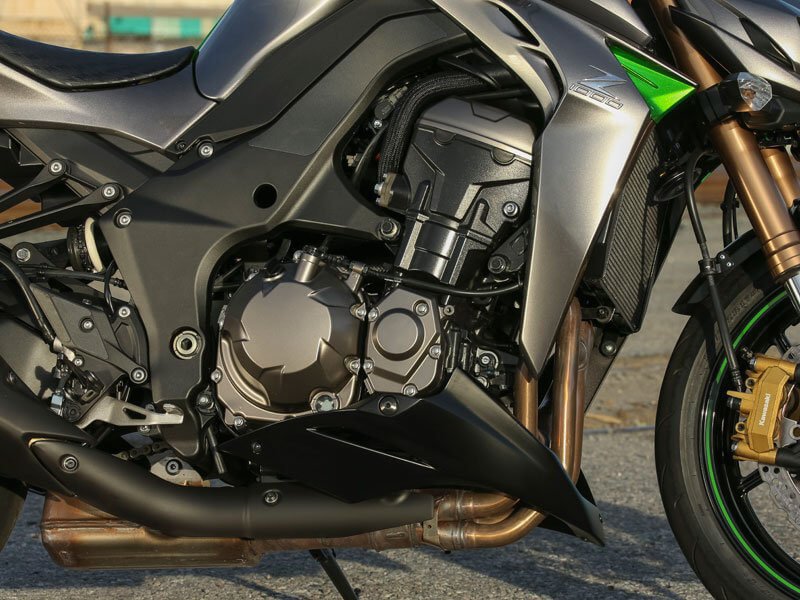 Kawasaki Z1000 — мотоцикл дорожного класса