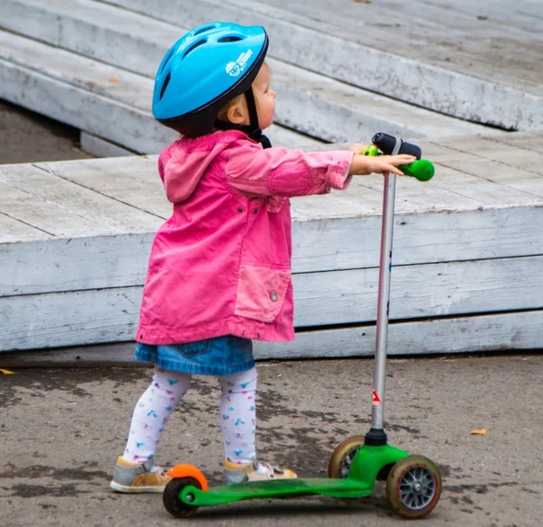 Как научить ребенка кататься на велосипеде, самокате, роликах и коньках | super.ua