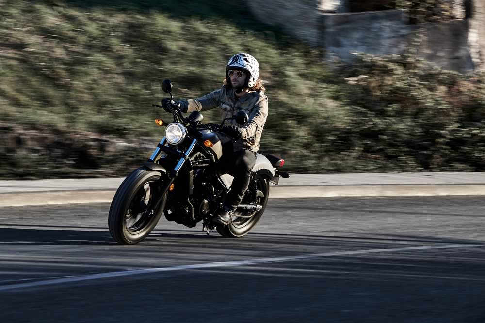 Honda rebel 2021 модельного года – возможно, самый крутой мотоцикл для начинающих