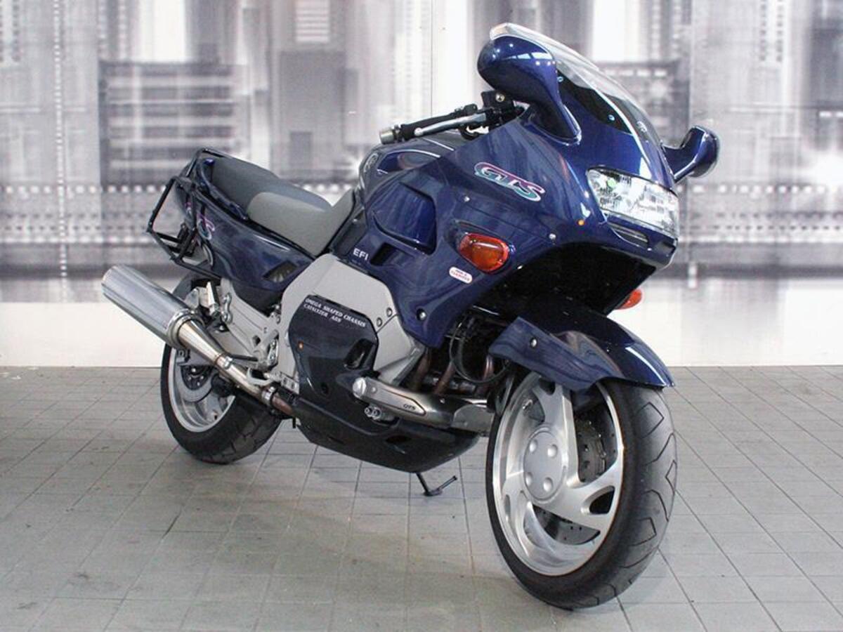 Мотоцикл Yamaha GTS 1000: обзор